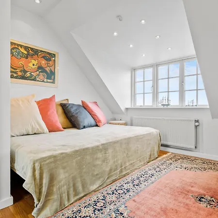 1 Bedroom Cozy In *